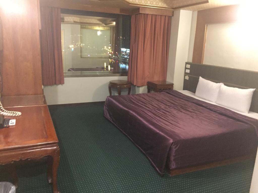 高雄 巴中圣淘沙旅馆酒店 外观 照片